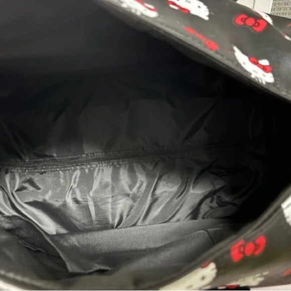 Hello Kitty Black Faux Leather Rolling Carry On Weekender/ Duffel Bag Wheels - Picture 4 of 10